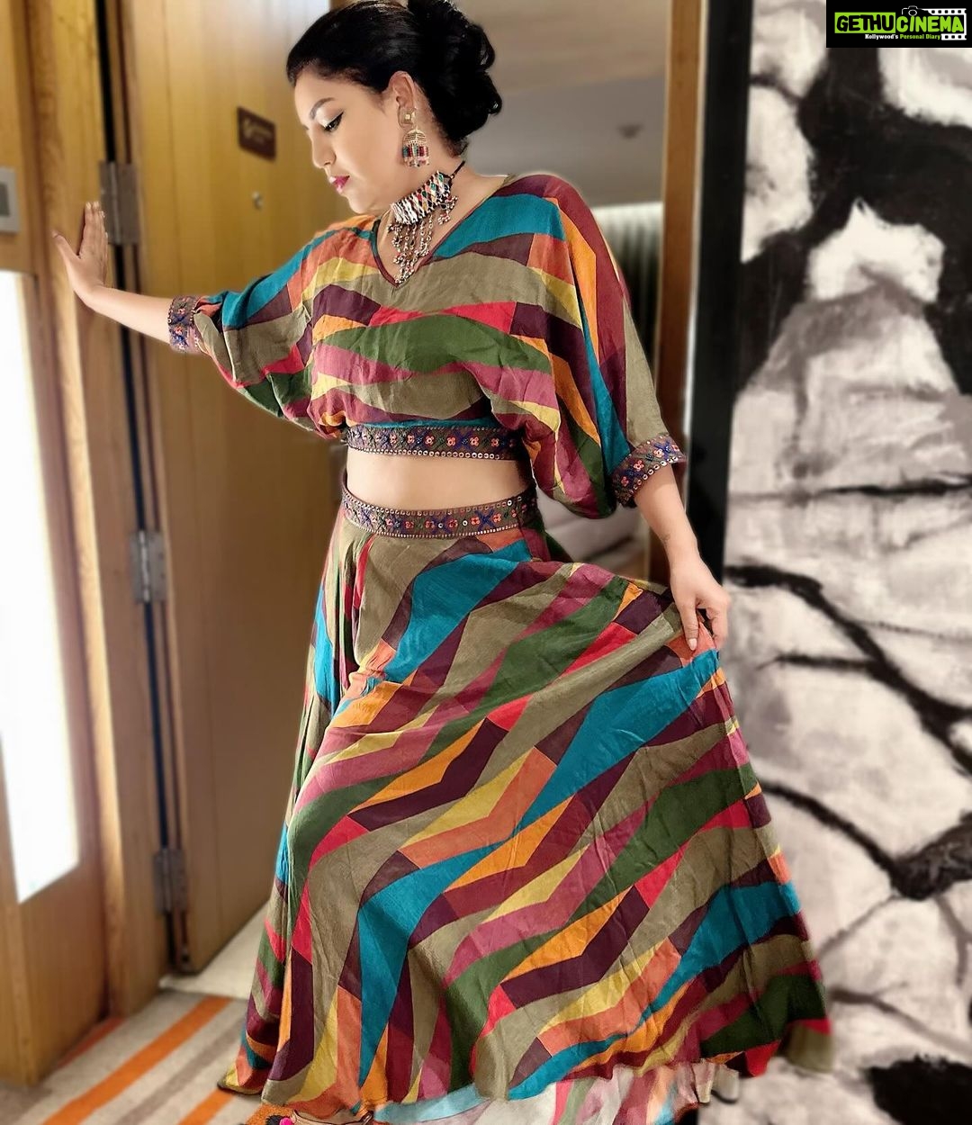 Debina Bonnerjee Instagram - About last night ✨❤️ #Guwahati you were special 🥰🙏🏻 . . #aasam #love #dressup #debinabonnerjee