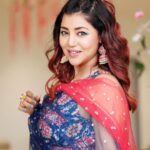 Debina Bonnerjee Instagram - Ready, steady, pose 💙 . Outfitby: @seasonsmumbai Styledby: @stylebysugandhasood @teamsugandhasood Assistedby: @styleitupwithmicheala Jew: @rimayu07 . . #ganpatibappamorya