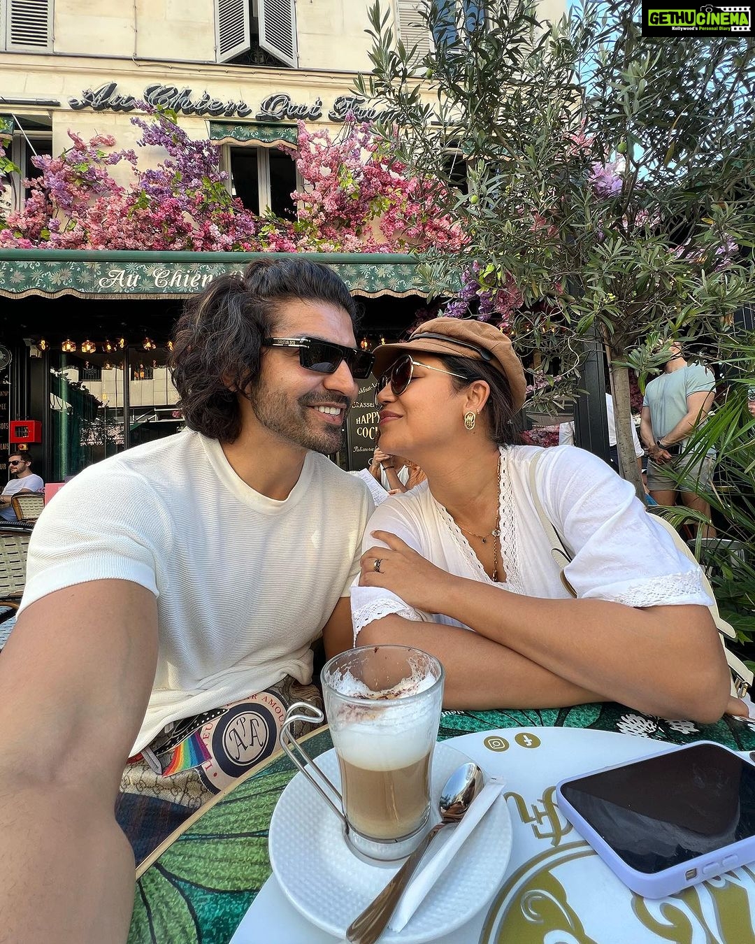 Debina Bonnerjee Instagram - Paris vibe ❤️ . . . . #paris #vibe #gurbina #saturday #sarurdayvibes Paris, France