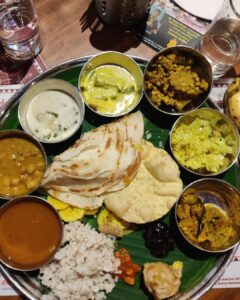 Deeksha Joshi Instagram - Had Sadya again and feel very full and contented (still) 
🥹🌸
Hope you had a 
Happy Onam too🌼