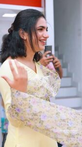 Deepa Thomas Instagram - @deepathomas__ @cherii_clothing_store #deepathomas #actress #reelsitfeelsit #reelsinstagram #reelkarofeelkaro #instadaily #malayalamcinema #smile #keralagram #reelsinstagram #nayanthara #sharukhkhan #jawan #hayyoda #jailer #deepikapadukone #aliyabhatt #mohanlal #mammootty Kochi, India