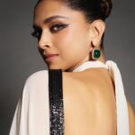 Deepika Padukone Instagram - It’s the last one for me…🤍🖤🤍 Also, details of today’s Skin Prep: -Lotus Splash Conditioning Cleanser | Available exclusively on 82e.com -Rose Boost Repairing Eye Cream | Pre-order begins on 20th September exclusively on 82e.com | Head NOW to 82e.com to Sign Up -Ashwagandha Bounce Rejuvenating Moisturiser | Available exclusively on 82e.com - Turmeric Shield Soothing Sunscreen Serum | Available exclusively on 82e.com