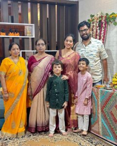 Deepika Singh Instagram - Ganpati Bappa Morya 🙏🏻
May your home be blessed with happiness and good fortune. Happy Ganesh Chaturthi ❤️🙏🏻.
.
.
#ganeshchaturthi #festival #familia #friends #gettogether #ecofriendly #livelovelaugh #deepikasingh
