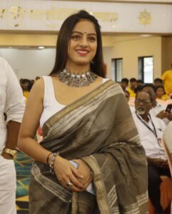 Deepika Singh Instagram - I am thrilled to announce that I have joined the Indian Swachata League 2.0 in the Mira Bhaindar Municipal Corporation! 🌟 It's truly an honor to be a part of this incredible event, and I am even more delighted to serve as the brand ambassador for our wonderful city. 🌆

As a proud resident of Mira Bhaindar, it brings me immense joy to contribute to the Swachh Bharat Abhiyan 🧹, a nationwide mission that aims to make our country cleaner and greener. 🌿

Let's work together to keep our city pristine, our streets litter-free, and our surroundings beautiful. 🌈 Join me in this amazing journey towards a cleaner, healthier, and more sustainable India! 🙌🏻💚 please register your name for Indian swachchhata league 2. #IndianSwachhataLeague
#YouthVsGarbage
#GarbageFreeIndia 
#MirabhayandarVsGarbage #SwachhSurvekshan2023
@sbmurbangov  @sbmurbangov  @swachh_maharashtra_mission  @maha_udd  @mygovindia