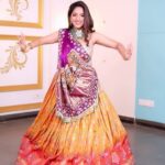 Deepika Singh Instagram - Decked up and make reels 🙈💁🏻‍♀️. My current state of mind 🤪😏. No not in love of making reels it’s just one of my bad habit 🤓😏. . . #video @sk_.click #reels #notperfect #deepikasingh
