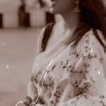 Deepika Singh Instagram - “ Life is in color, but black and white is more realistic.” – Samuel Fuller #throwbackthursday #saree #cottonsarees #oldbollywoodsongs #blackandwhite #deepikasingh