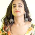Deepthi Sunaina Instagram - 💃 #deepthisunaina . . 👗: @navya.marouthu 🎥 : @rollingcaptures Hair: @vicky_hairstylist_official