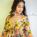 Deepthi Sunaina Instagram - 💛 #deepthisunaina . . . . . 👗: @navya.marouthu 📸: @rollingcaptures Hair: @vicky_hairstylist_official