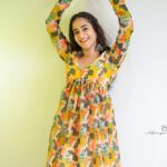Deepthi Sunaina Instagram - 💛 #deepthisunaina . . . . . 👗: @navya.marouthu 📸: @rollingcaptures Hair: @vicky_hairstylist_official