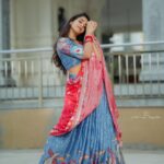 Deepthi Sunaina Instagram - ❤️💙 #deepthisunaina . . . . . 👗: @navya.marouthu 📸: @rollingcaptures