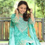 Devoleena Bhattacharjee Instagram - Ufff this song ❤️ Heeriye @shanwaz7636 🥰 Makeup & hair - @makeup_by__shraddha Clicked by @fashion_btphotography Outfit: @nehamtaonline Styling: @styling.your.soul #tripping #heeriye #birthdaymonth #birthdayweek #celebrationbegins #devoleena Mumbai - मुंबई