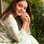Devoleena Bhattacharjee Instagram - सावन बीतो जाये पिहरवा मन मेरा घबराये ऐसो गए परदेस पिया तुम चैन हमें नहीं आये………………..❤️ Wearing @artof_threads Make up & hair - @makeup_by__shraddha Clicked by - @fashion_btphotography #devoleena #sawaan #mumbaimonsoon Mumbai - मुंबई