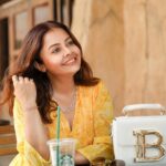 Devoleena Bhattacharjee Instagram - A curious girl , a wanderer. 🥰✨ Clicked by. - @gagzgaganphotography #dubai #travel #devoleena Alseef Market