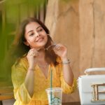 Devoleena Bhattacharjee Instagram - A curious girl , a wanderer. 🥰✨ Clicked by. - @gagzgaganphotography #dubai #travel #devoleena Alseef Market
