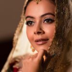 Devoleena Bhattacharjee Instagram - साकी को गिला है कि उसकी बिकती नहीं शराब, और एक तेरी आँखें हैं कि होश में आने नहीं देती। ❤️ #beautylieswithin #beauthentic #devoleena Gauhati