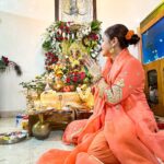 Devoleena Bhattacharjee Instagram - Bappa ❤️🧿🙏🏻 Outfit: @houseofsupriya Stylist: @styling.your.soul #ganpatibappamorya #gajanan #2023 #gratitude #blessed Mumbai - मुंबई