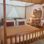 Dhanya Balakrishna Instagram - If u are thinking of a getaway that’s far away from all the noise and air pollution , u must visit this piece heaven i have come across . I’m at @evolvebackkabini , which is approximately a 2 hr drive from Mysore. Sharing more videos for u. this property is eco friendly, extremely well maintained. Don’t u just love the rustic , earthy touch 😍😍😍 #kabini #kabinibackwaters #evolvebackkabini