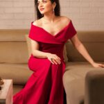 Dhivyadharshini Instagram – Being Global, is to keep updating, to learn and unlearn and to work on oneself…
Photography @georgesimon_m 
Make up & hair  @renuka_mua 
Dress from a store in Turkey

How do you rate this look from 1 to 10 

#ddneelakandan #ddstyles #gown #photoshoot