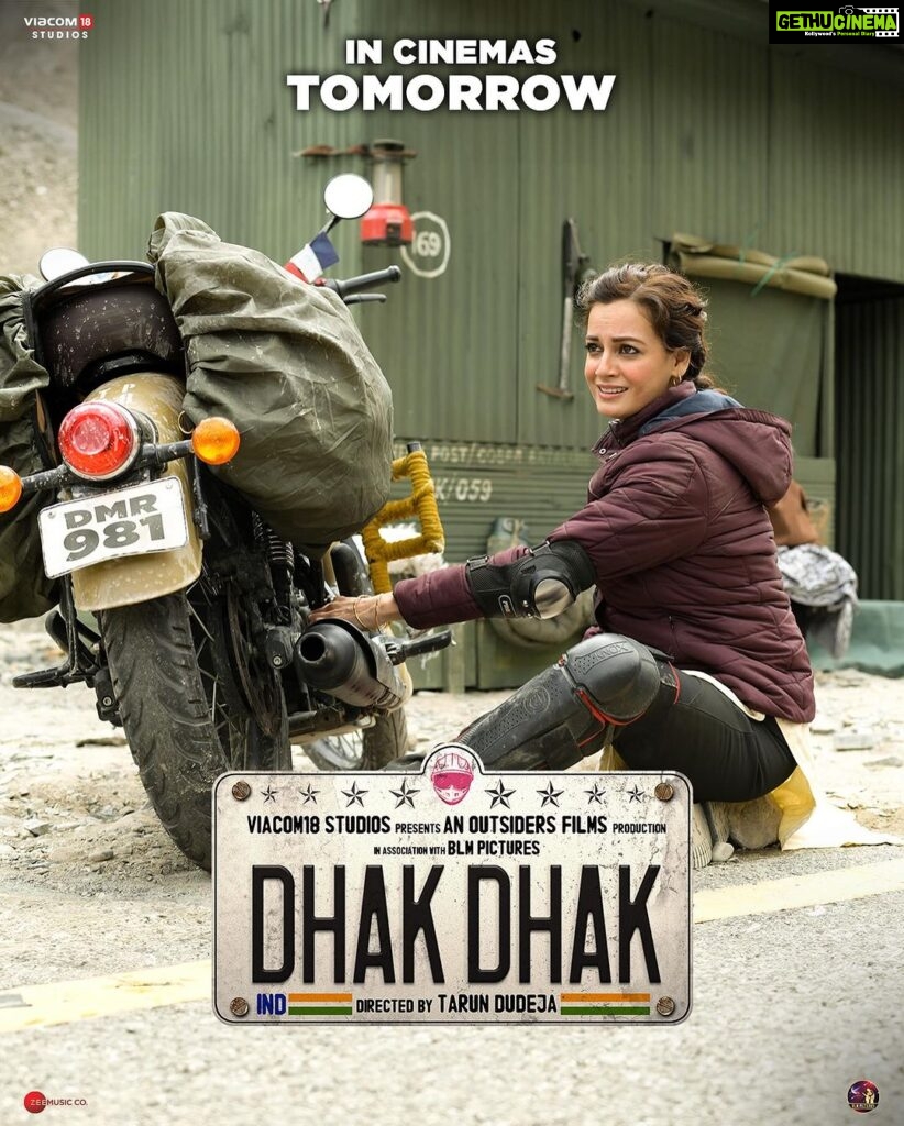 Dia Mirza Instagram - Friendship, adventure and an extraordinary journey of a lifetime! Our labour of love will be yours tomorrow 💓🏍🦋 Celebrate #NationalCinemaDay with #DhakDhak🐯Get your tickets from link in Bio 👆🏼 #RatnaPathakShah @fatimasanashaikh @sanjanasanghi96 @taapsee #KevinVaz @ajit_andhare @pranjalnk @aayush_blm @dudeja_sahaab @parijat_joshi @Viacom18Studios #OutsidersFilms @blmpictures @zeemusiccompany