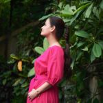 Dia Mirza Instagram - No Barbie, Life is NOT fantastic FULL of PLASTIC! Step into the weekend with a resolve to REFUSE #SingleUsePlastics 🙌🏼💖🌸 Outfit @stylemati Jewellery @tangerinebiojewelry Styled by @theiatekchandaney Hair and Make Up @shraddhamishra8 Photos @dhruv_dixit_serenity #SustainableLiving #VocalForLocal #HandCraftedInIndia #MadeInIndia #GlobalGoals #SDGs #ForPeopleForPlanet #ForNature #BeatPlasticPollution