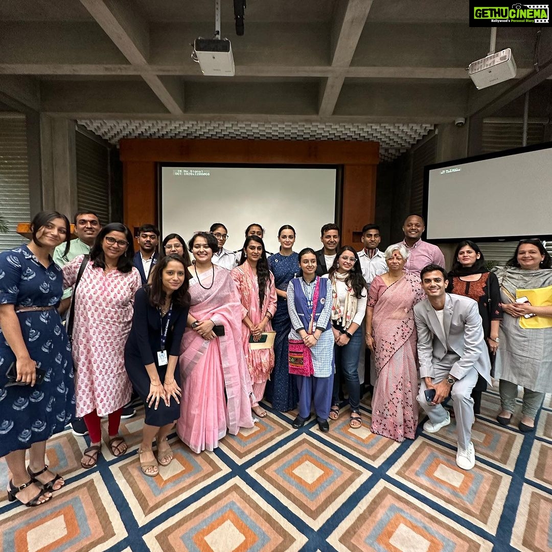 Dia Mirza Instagram - This #InternationalYouthDay I applaud the work being done by young people in India and across the world 🌏 Young people have inherited a very challenging and complex world that is confronted by pollution, inequality, biodiversity loss and climate change. And yet they manage to lead with compassion and integrity. The #TideTurners are just one example of young people striving to bring change. All my love and gratitude to each of them. Please know that I stand by each of you in support every single day 🙏🏻🤗❤️🦋✨ @uninindia @sdgaction @theglobalgoals @unep #BeatPlasticPollution #ForNature #ForPeopleForPlanet #SDGs #GlobalGoals