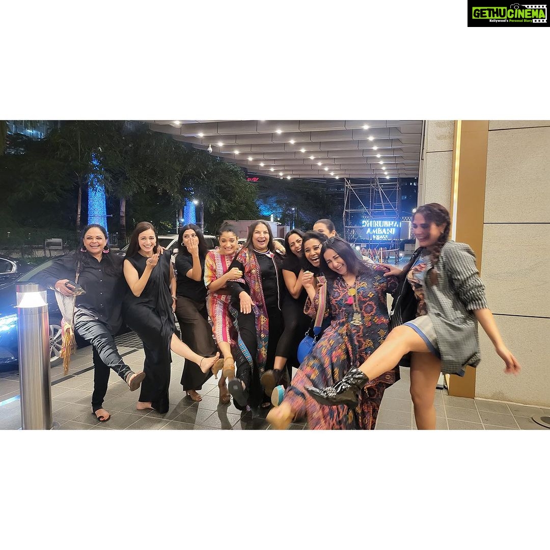 Dia Mirza Instagram - Celebrating the spirit our tribe embodies β€οΈβ¨π¦π― Another memorable evening of shared laughs and joy! Love each of you. Thank you @azmishabana18 for always bringing us together π€ Thank you @indianaccentmumbai for the wholesome experience! We had the best time. @divyadutta25 @sandymridul @therichachadha @balanvidya @tannishtha_c @konkona @tanviazmiofficial @therealkarismakapoor @shahanagoswami Indian Accent Mumbai