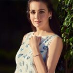 Dia Mirza Instagram – The colour of the heart chakra is green 💚🌳

Outfit @grassrootbyanitadongre 
Jewellery @silverstreakstore 
Styled by @theiatekchandaney 
Assisted by @jia.nariman 
Hair by @tejisinghofficial 
Make up by me 🙃
Photos by @dhruv_dixit_serenity 
Managed by @shruti8711 @exceedentertainment 

#SustainableFashion #VocalForLocal #HandcraftedInIndia #MadeInIndia #IAmNature #NatureLovers Four Seasons Hotel Bengaluru at Embassy One