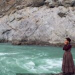 Dia Mirza Instagram - Rivers are lifeblood. Without clean rivers we will not be able to achieve #SDG6 or any of the #GlobalGoals. Access to clean, unpolluted fresh water is essential to human health and survival 🌏 This #WorldRiverDay take a pledge to join all those who are working to protect, conserve and clean up our rivers 💧 #ForNature #ForPeopleForPlanet #ActNow #ActNow4SDGs #ImagineWinning #BeatPlasticPollution #BeatPollution #SustainableLiving #SustainableConsumption #SustainableTourism #RightOfRivers @unep @unitednations @theglobalgoals @sdgaction @unsdgadvocates @uninindia Creative by @freishia