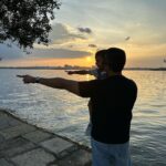 Dia Mirza Instagram – Chasing sunsets 🌅 as usual 💖 #SunsetKeDivane 

@vaibhav.rekhi 🙃🐯 Sailing Club