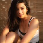 Digangana Suryavanshi Instagram - Sometimes just looking into people's eyes can tell so much more than a complete conversation... - Digangana Suryavanshi 📸 @maestrographer_ #quoteoftheday #quotes #quotesbydigangana @quotesbydigangana