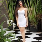 Digangana Suryavanshi Instagram - Alice in the wonderland 🍃 Photographer: @girish_rajput_photography Makeup & Hair: @makeoverbysejalthakkar Outfit: @kamli_fashion Team: @greenlight__media #diganganasuryavanshi