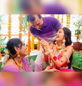 Digangana Suryavanshi Instagram - The birthday ritual❤️ #26 #princesse 

Makeup: @shapeyourface_withyj
Hair: @makeoverbysejalthakkar
Outfit: @kamli_fashion

#diganganasuryavanshi