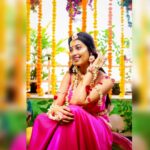 Digangana Suryavanshi Instagram - The birthday ritual❤️ #26 #princesse Makeup: @shapeyourface_withyj Hair: @makeoverbysejalthakkar Outfit: @kamli_fashion #diganganasuryavanshi