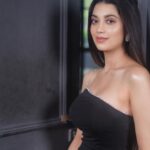 Digangana Suryavanshi Instagram - ❤️❤️❤️ Photographer - @rk_fotografo Makeup and Hair - @makeoverbysejalthakkar Outfit - @ikichic_official Team - @greenlight__media #DiganganaSuryavanshi