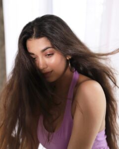 Digangana Suryavanshi Instagram - 🔮🖼💜

Photographer: @girish_rajput_photography
Makeup & Hair: @makeoverbysejalthakkar
Outfit: @kamli_fashion
Team: @greenlight_media 

#diganganasuryavanshi