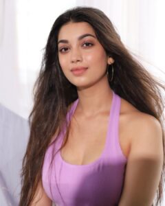 Digangana Suryavanshi Instagram - 🔮🖼💜

Photographer: @girish_rajput_photography
Makeup & Hair: @makeoverbysejalthakkar
Outfit: @kamli_fashion
Team: @greenlight_media 

#diganganasuryavanshi