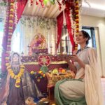 Dipannita Sharma Instagram - ✨💚🙏🏼 @vidyamalavade #ganeshmahotsav #moments #ganpatibappamorya