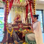 Dipannita Sharma Instagram - ✨💚🙏🏼 @vidyamalavade #ganeshmahotsav #moments #ganpatibappamorya
