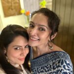 Dipannita Sharma Instagram - Ganesh Chaturthi moments at the #seths . A yearly tradition that we look forward to ! Thank you guys for the love & the most amazing food always . Kiran aunty , Seth uncle , @shru2kill , @dontpanic79 @therishabseth … ♥️ So good to see you @simplekaul & thank you for the solos ♥️ #ganeshchaturthi #ganeshmahotsav #tradition #sareelove