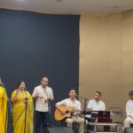 Dipannita Sharma Instagram - A mesmerising musical evening . So glad I could make it for this unmissable event called #yayavar … please swipe left to discover some amazingly remarkable talents. Couldn’t believe this was their first show ! @kavipandit you are exceptional ( & thank you for making me a part of your very first show ) . I wish you many many more . All the success & all the happiness . What a team , each one of them unique , fabulous . Here’s to all of you … it was an evening that fed the soul . Thank you all ✨ @raginipratap @amrita.bagchi @samchandel @hi5ankit @tamalpandey Outfit : traditional Assamese #MekhelaSador mixnmatch from my wardrobe #Mumbaievening #foodforsoul