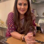 Dipika Chikhlia Instagram - Now what can I say …. When you have naughty ppl around you 🤩 bloopers for sure 🥰🙌 #instagood #photography #photooftheday #instagram #picoftheday #fashion #beautiful #instadaily #mumbai #style #photo #happy #explore #reelitfeelit #reelofinstagram #reels #fashionreel #moodyreel #mumbaiinstagram #instagramreel #instareel#dipikachikhliatopiwala #Trendingreels #viral #Viralvideo #dipikachikhlia #dctmovies #dhartiputranandani#nazaratvofficial