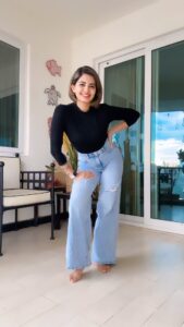 Disha Madan Instagram - Sokku figure da 😉

Did you spot the 🫧?