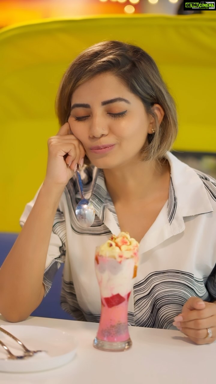 Disha Madan Instagram - 📢Calling out to all kulfi and falooda lovers in Jayanagar! Checkout the new @kulfiliciousindia_official store here in Namma Jayanagar that has something to offer for everybody! Whether you are craving some frozen desserts after a meal or taking a break in between office to just relax with your colleagues, friends and family - this is the place for you! #Kulfilicious #Kulfi #KulfiliciousIndia #KulfiliciousJayanagar #Jayanagar3rdblock