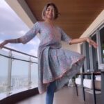 Disha Madan Instagram - I started learning Bharatanatyam at the age of 3! Back then, there wasn’t a minimum age to enrol for dance classes and my Guru took such good care of us since so many of us started so young. I went on to learn Bharatanatyam and pursued it professionally. My first paid performance was when I was 5 years old! I played the role of a baby monkey as part of Ramayana. I had to pick up imaginary rocks and throw them into an imaginary ocean to help Rama cross over! I still remember writing my exams in school, running back home, studying my Bharatanatyam syllabus and writing those exams right after. I’d cry if I scored less in my dance exams and be okay if I didn’t score too well in school! Finished my Rangapravesha when I was 14, my junior & senior exams in dance, all before I completed my 10th grade! Honestly, I don’t know how I did it! But you know what they say, when you love what you do, it’s never impossible to accomplish everything you want to! After my 10th grade and almost 13 years of learning Bharatanatyam, I decided to learn more styles. My Guru started teaching me Kuchipudi, I went out to learn Contemporary, I started training in Kalaripayattu & even occasionally attended workshops in HipHop, Salsa & Bollywood! Confused my body so much that I did 4 styles of dance every week without skipping my Bharatanatyam classes! My mom was obviously my driver who’d just watch me and learn all about these styles :) So many people ask me how I’m so graceful, how I dance so effortlessly & how I learn so quickly & it’s because the foundation of my skill is so strong! ♥️ Doing a few Bharatanatyam steps today made me remember how long my journey with dance has been and how special this classical form of dance is to my heart! Can’t wait to wear my saree & my temple jewellery & show you the beauty of Bharatanatyam :) working on it soon ♥️