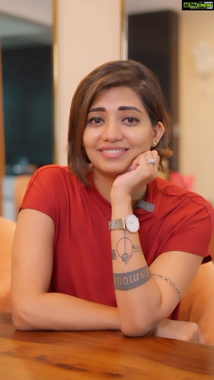 Disha Madan Instagram - Cracking the code to youthful skin in my 20s was a game-changer, fam! 💁♀️✨ Retinol, Collagen, and Vitamin B3 were the holy trinity, and guess what? I found them all in one gem: The New Pond’s Age Miracle Day Cream. One-stop shop! 💯🌟 Let’s spill the tea on this powerhouse. The Pond’s Age Miracle Day Cream is my secret weapon against early signs of aging. With its mighty 10% Retinol-Collagen B3 Complex, it’s like a superhero for my skin. Plus, it’s got SPF 15 to shield me from the sun’s sneaky tricks. No more harmful rays ruining my glow! ☀️ Remember, it’s all about starting young to stay young. Did you know we lose 1% collagen every year after hitting the big 2-5? Time to reclaim that youth and slay the aging game! 💃💫 #YouthfulSkinSecrets #AgeMiracleDayCream #StartYoungStayYoung #Ad Grab your Pond’s Age Miracle Day Cream from ponds.in using my coupon code: Disha15