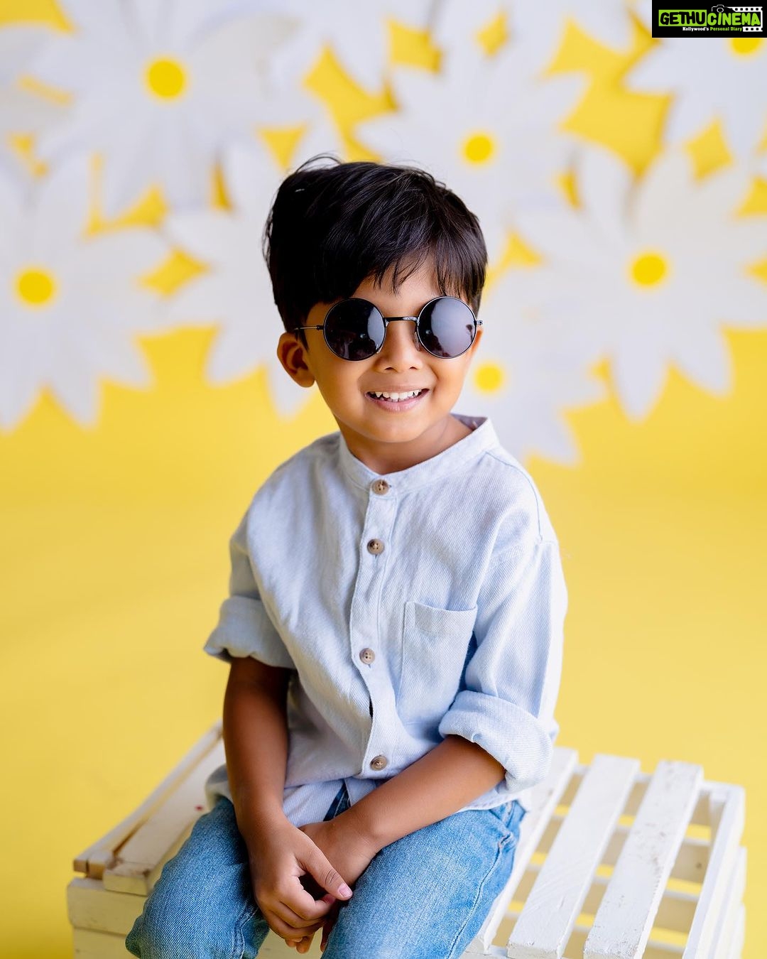 Disha Madan Instagram - How did I get so lucky? ✨ My baby boy turns 4 & I can’t believe how fast time has gone by! Vian has constantly pushed me to be the best mum, friend & human ever! There’s so much I get to learn from my baby every single day 🤍 Thank you for being the best baby my lil V ♥️ Happy Birthday 🤗 📸 - @mommyshotsbyamrita