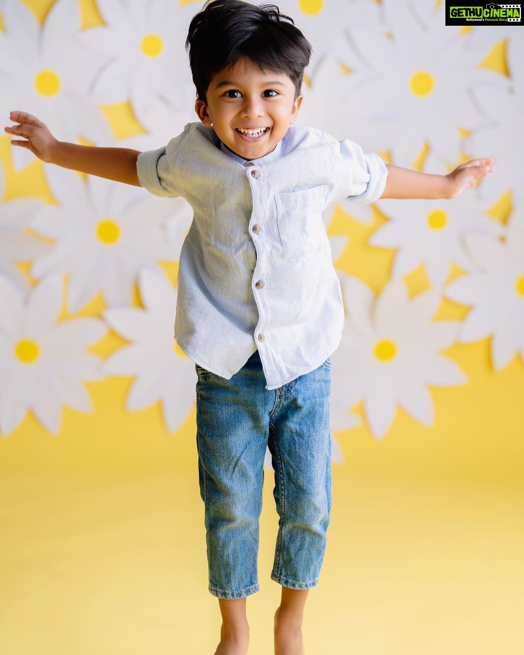 Disha Madan Instagram - How did I get so lucky? ✨ My baby boy turns 4 & I can’t believe how fast time has gone by! Vian has constantly pushed me to be the best mum, friend & human ever! There’s so much I get to learn from my baby every single day 🤍 Thank you for being the best baby my lil V ♥️ Happy Birthday 🤗 📸 - @mommyshotsbyamrita
