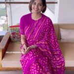 Disha Madan Instagram - #SixYards - it’s all about Bandhani today! Do you also love wearing such light weight sarees? Tell me in the comments below 🤗