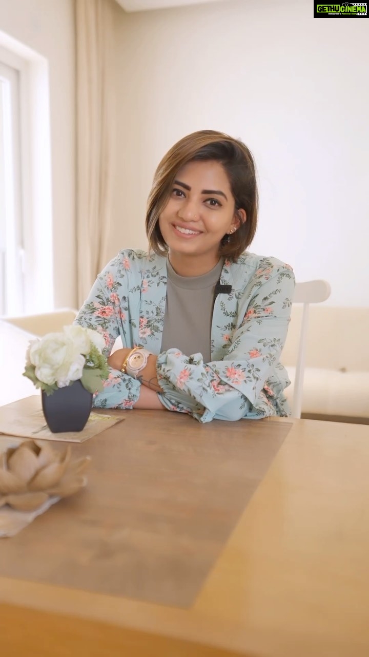 Disha Madan Instagram - What is joy to me? Well, it’s truly the quality time I can spend with my family at home. A home, that I love! You can now say that too, by investing in the newly launched “Haven of Joy” by VHBC. Book your dream home today that has all major amenities just a stone throw away! RERA No: PRM/KA/RERA/1251/310/PR/200123/005634I’m