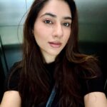 Disha Parmar Instagram - When boredom hits.. you 📸 #GrowingAndGlowing